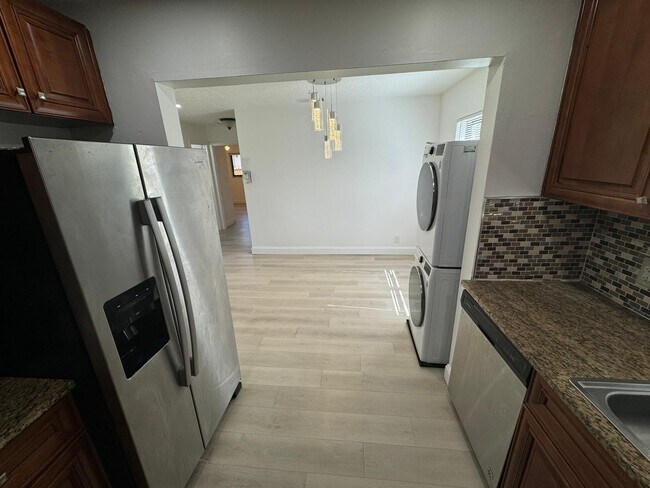 Photo - 11660 NW 45th St