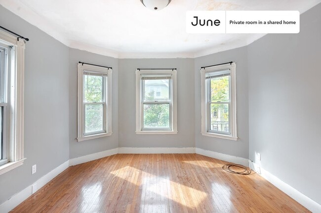 Photo - Room in Shared 6 bed/1.5 bath home Unidad B