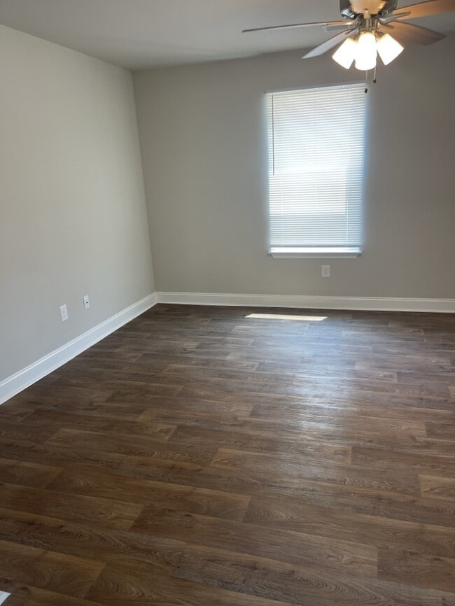 Photo - 2 Bedroom 1.5 Bathroom