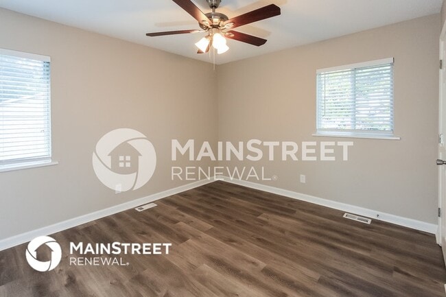 Photo - 2724 Hutton Rd