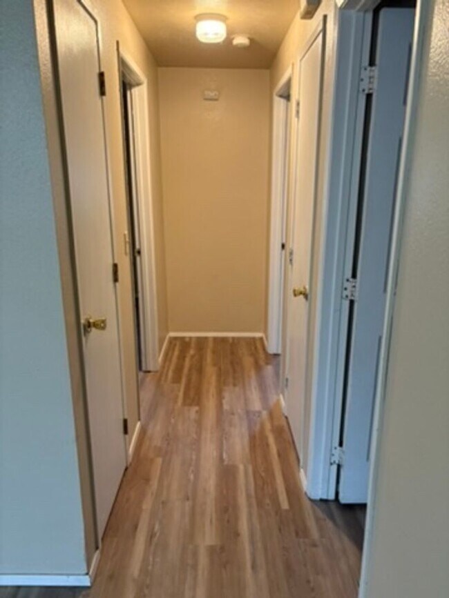 Photo - MP149 - 1014-1016 E Crown Ave Unidad 1016