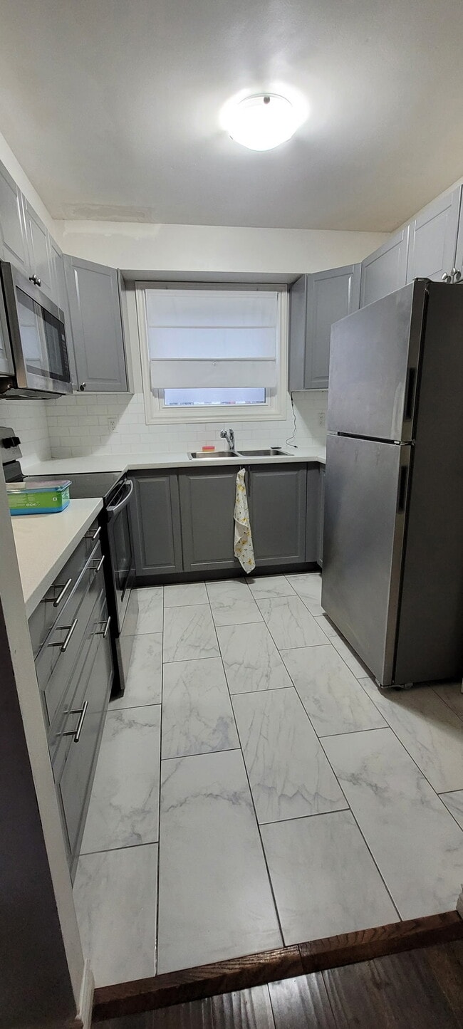 Photo - 430 Pioneer Dr