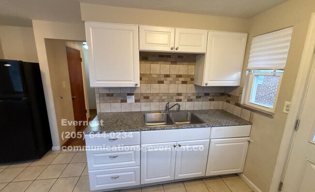 Photo - 3515 Eakin Rd