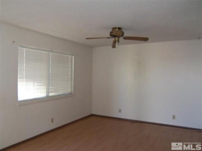 Building Photo - S Broadway 3 plex Unit 149 S Broadway Rental