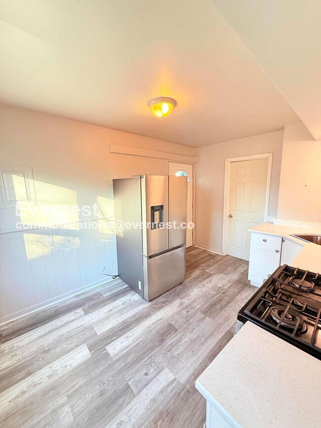 Photo - 19148 Hilton Dr