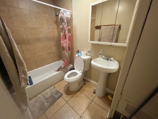 Photo - 5811 Lindo Paseo Unidad 1