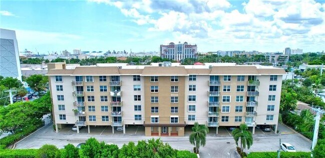Photo - 1050 SE 15th St Unit 204