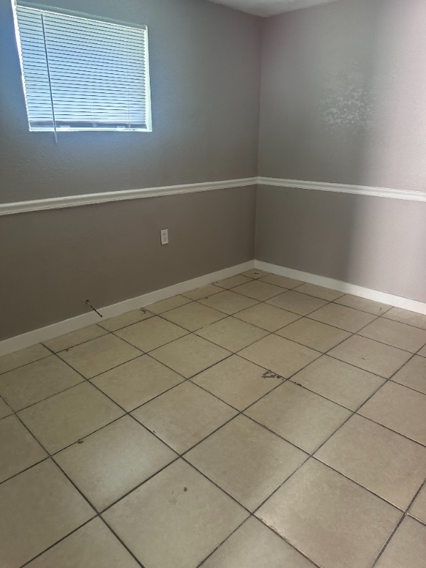 Building Photo - 1064 N Tamiami Trl Rental