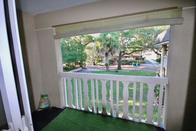 Photo - 637 Harwood St Unit 7