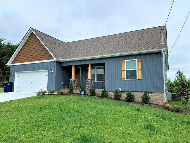 Bluegrass Drive 101 - Bluegrass Drive 101 House