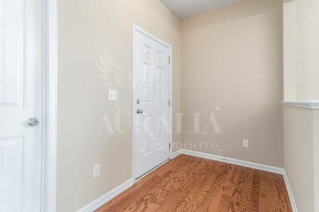 Photo - 4430 Hillsgrove Rd