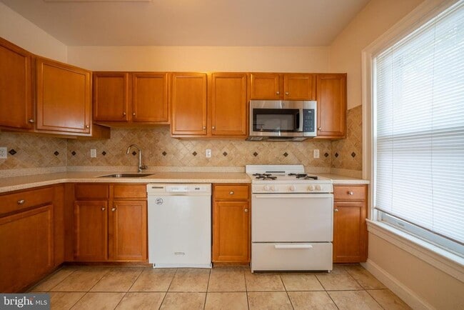 Photo - 308 S Church St Unit 4
