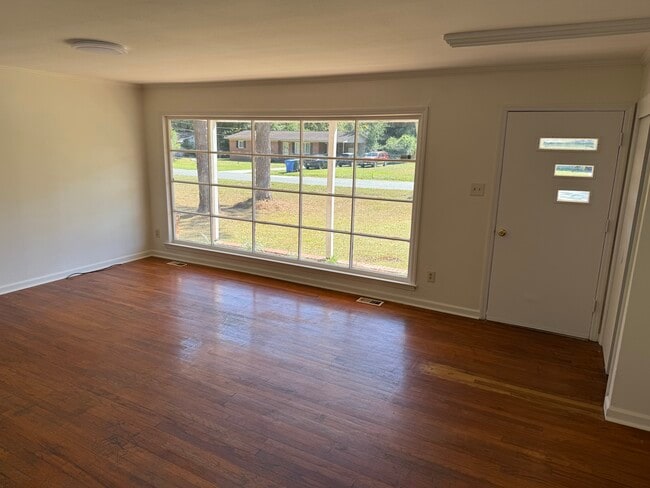 Photo - 1609 Woodrow Ave