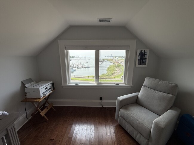 47 Seaview Ave Unit 3