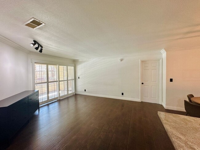 Photo - Beautiful 2 bed 2 bath condo in guard gated Residence at Canyon Gate community! Home features bea...