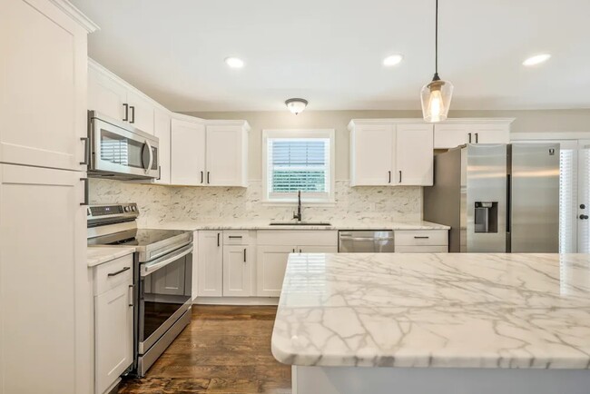 Photo - 5008 Suter Dr