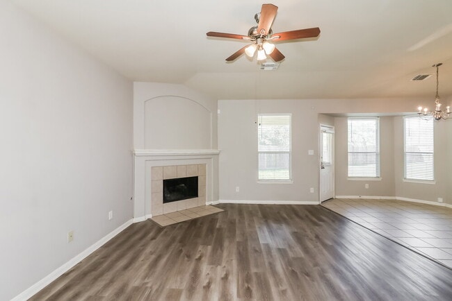 Photo - 5915 Ranch Riata Ct