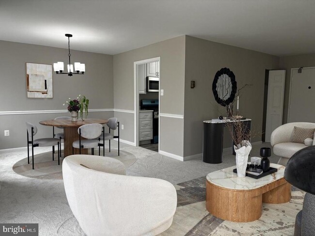 Photo - 5565 Columbia Pike Unidad 606