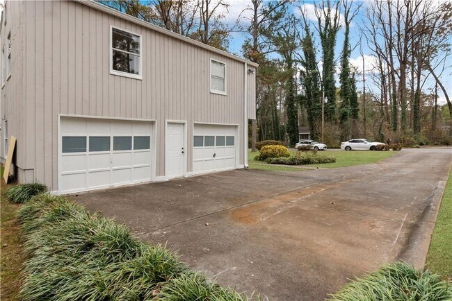 Photo - 2532 Hidden Hills Dr