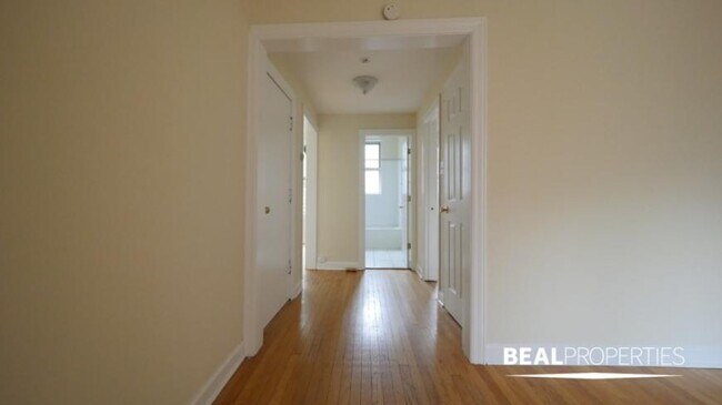 Photo - 1 bedroom in CHICAGO IL 60657 Unit W1