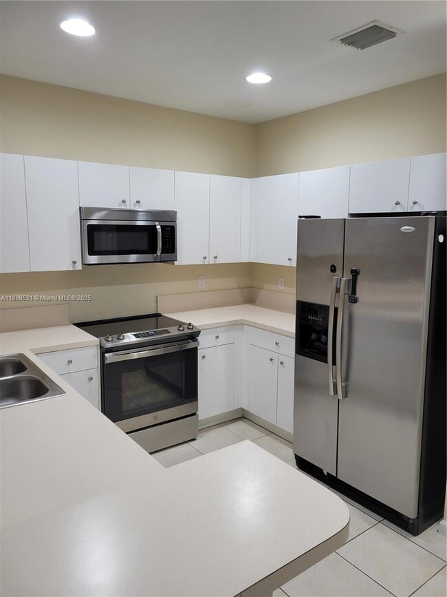 Photo - 2707 SW 82nd Ave