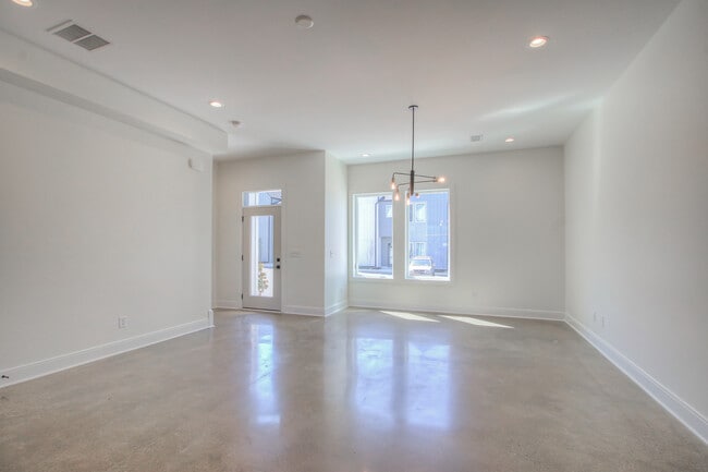 Photo - 1540 Yarra St