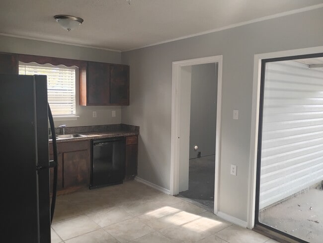 Photo - 5564 Springer Ct