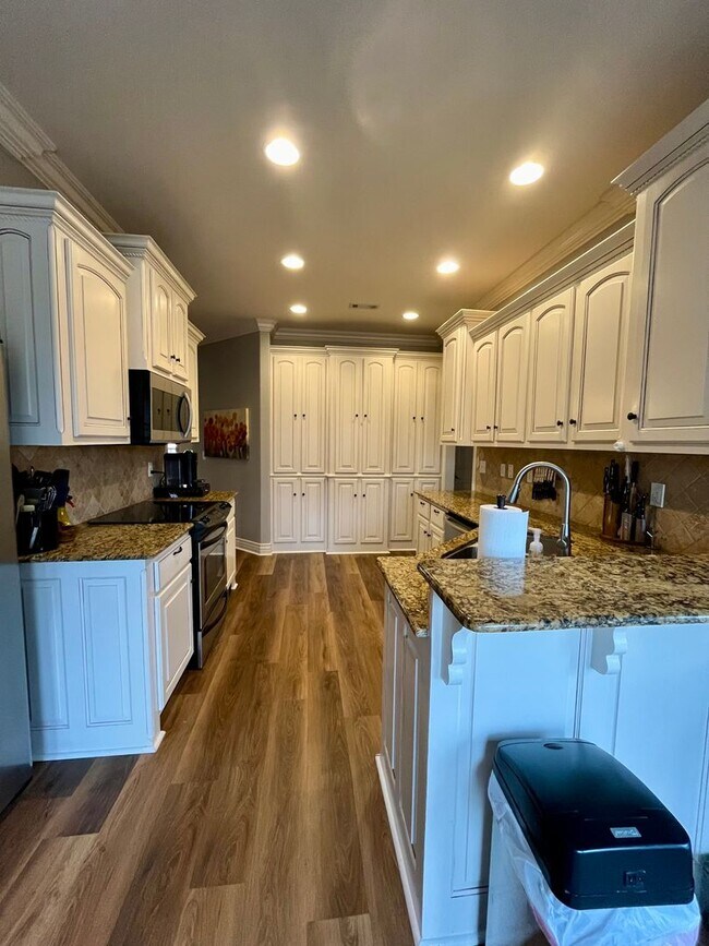 4 BD Bentonville Home in Wildwood Subdivis... Rental UArk OffCampus