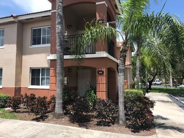 Photo - 3790 N Jog Rd Unidad 106 Rental