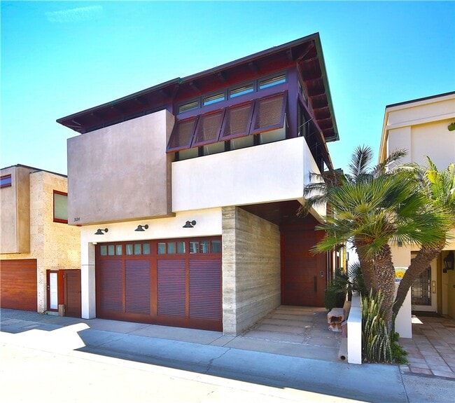 Photo - 3124 The Strand