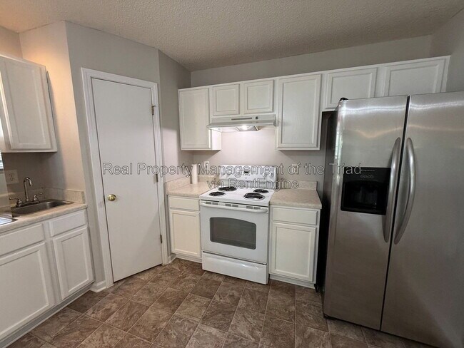 Photo - 809 Topsail Dr
