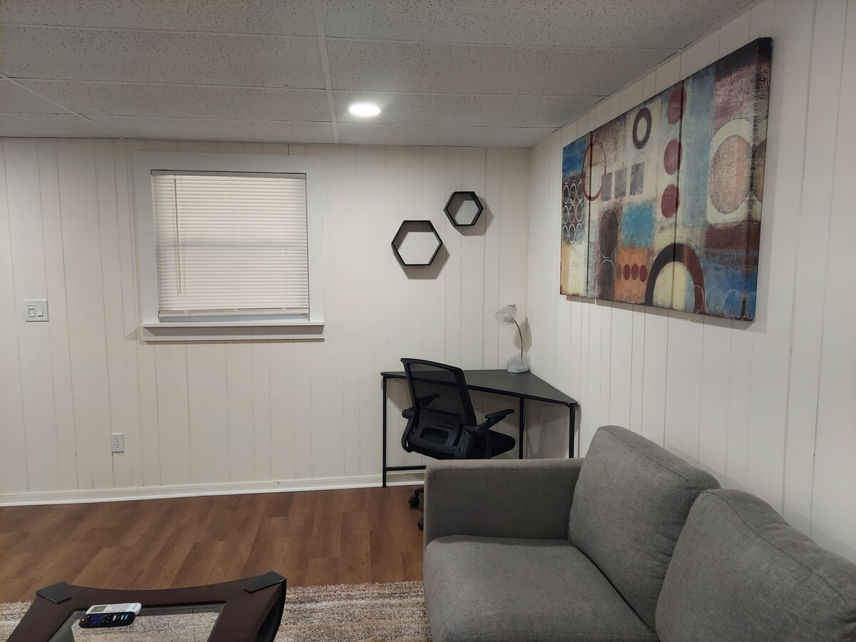 Photo - 5765 Penfield Pl Unit B