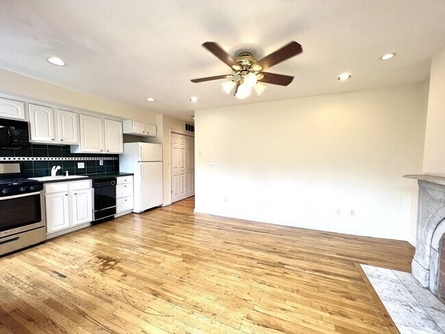 Photo - 583 Tremont St Unidad 2