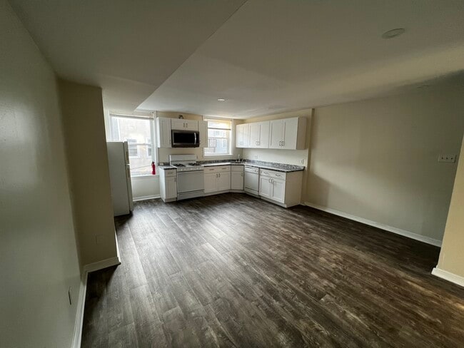 Photo - 714 Chadwick S St Unit B