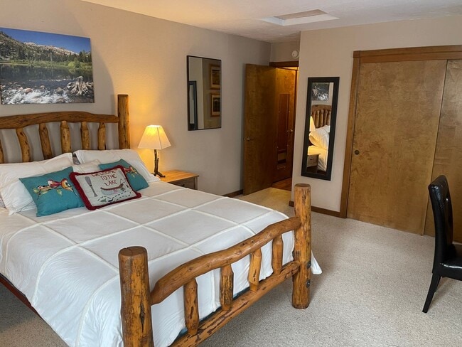 Photo - Beautiful furnished house in Stateline ava...