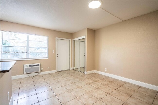 Photo - 715 NE 6th St Unit 2