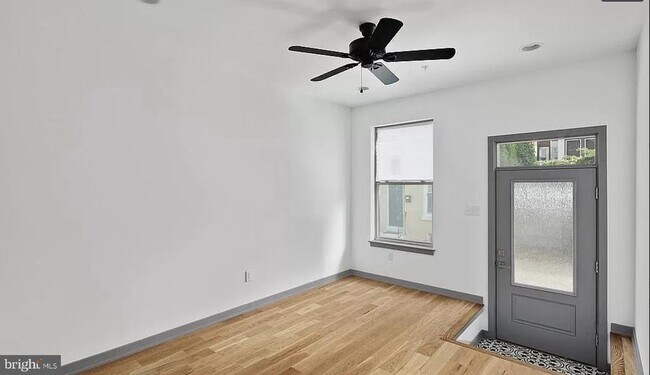 Photo - 2646 Janney St