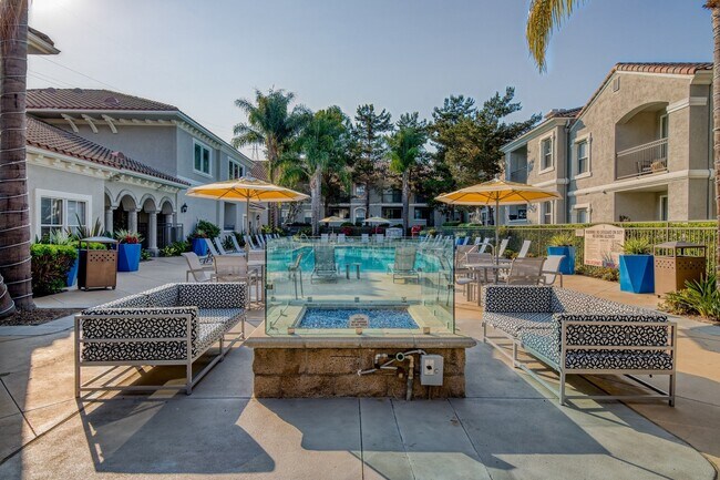 Relájese junto a nuestra fogata al aire libre - Windsor Aviara