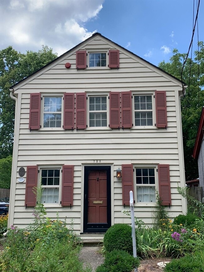 Photo - 728 W Short St