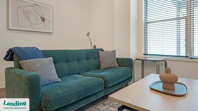 Building Photo - 300 S Broadway Rental