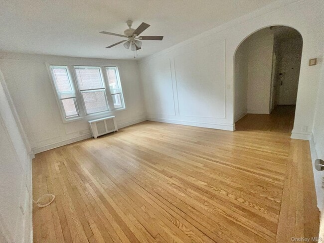 Photo - 1440 Midland Ave Unit 1F