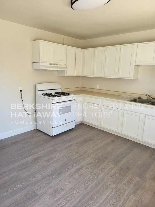 Photo - 1509 W Hank Ave Apartment Unit 1509-C W Hank (647)