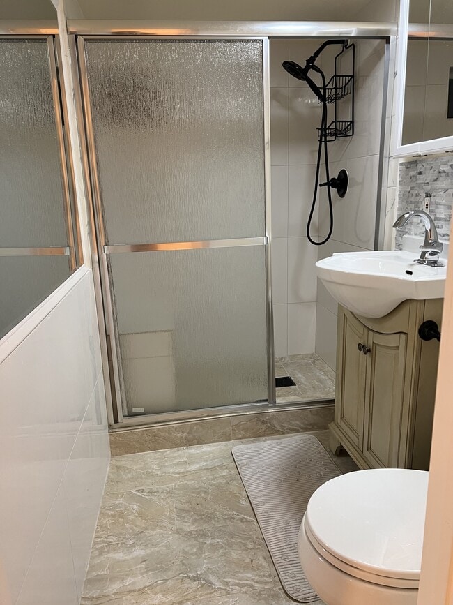 Photo - 218 Lynhaven Dr Unit Basement