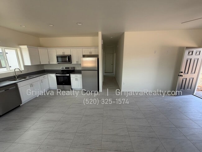 Photo - 4509 S 7th Ave Unit 01
