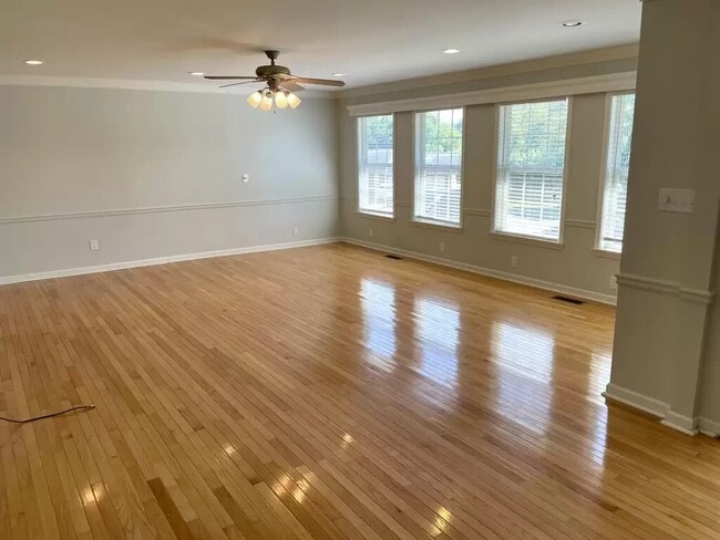 Photo - 134 Milford Dr