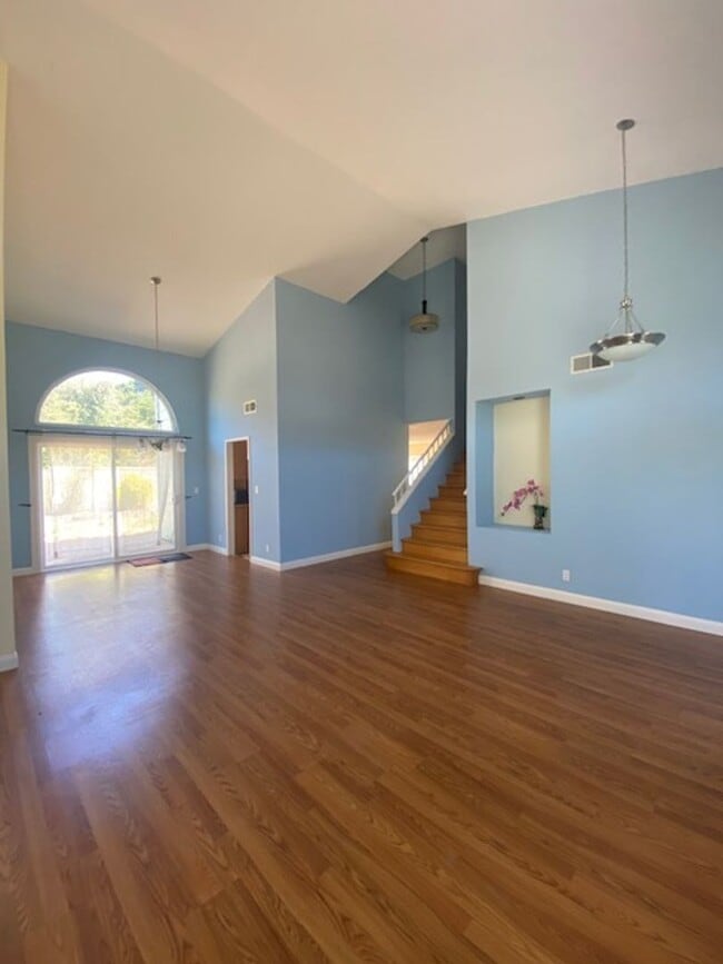 Photo - 151 Grenadine Way
