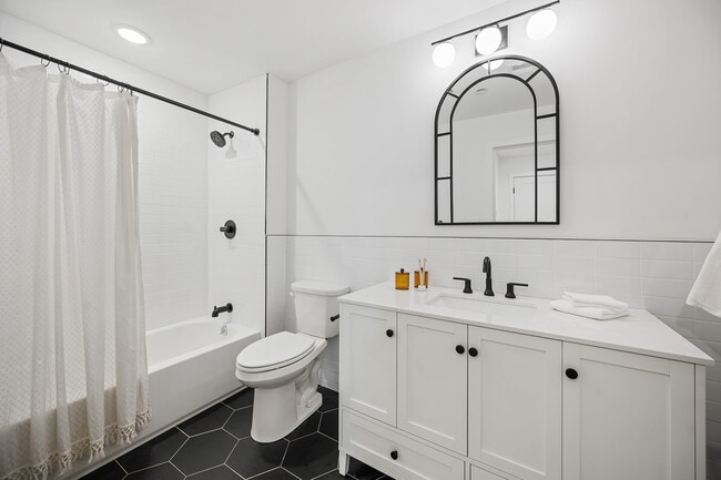 Photo - The Bromley Loom House