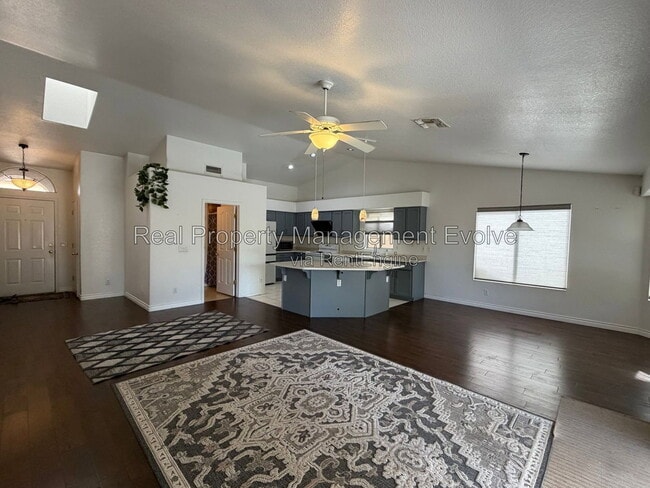 Photo - 2227 E Edna Ave