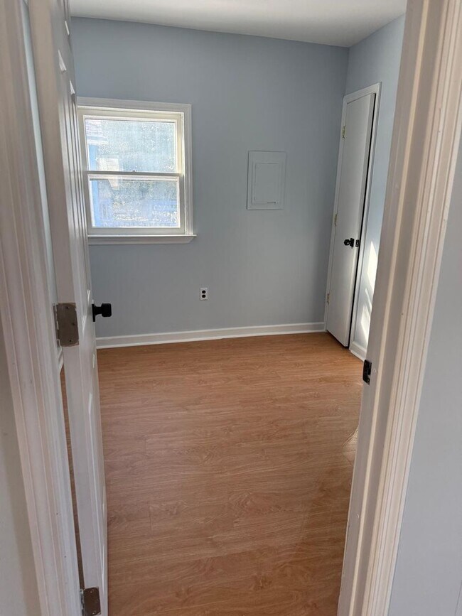 Photo - Cozy 3BR/2BA Ranch with Driveway in Toms River