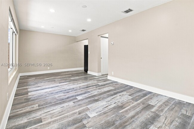1621 NE 25th St Unit 1621